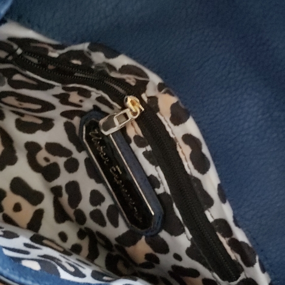 Urban expression crossbody - Picture 6 of 6